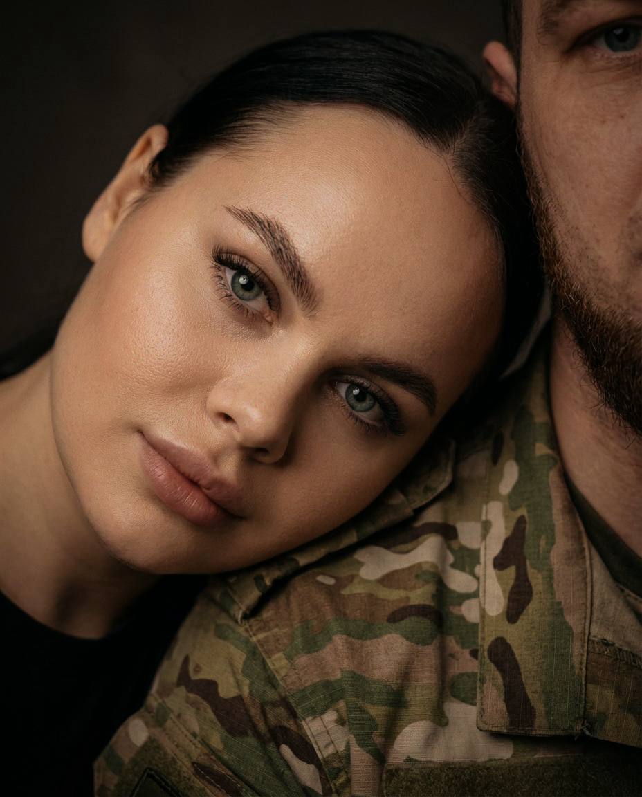фотореалистичный вертикальный портрет 9:16...