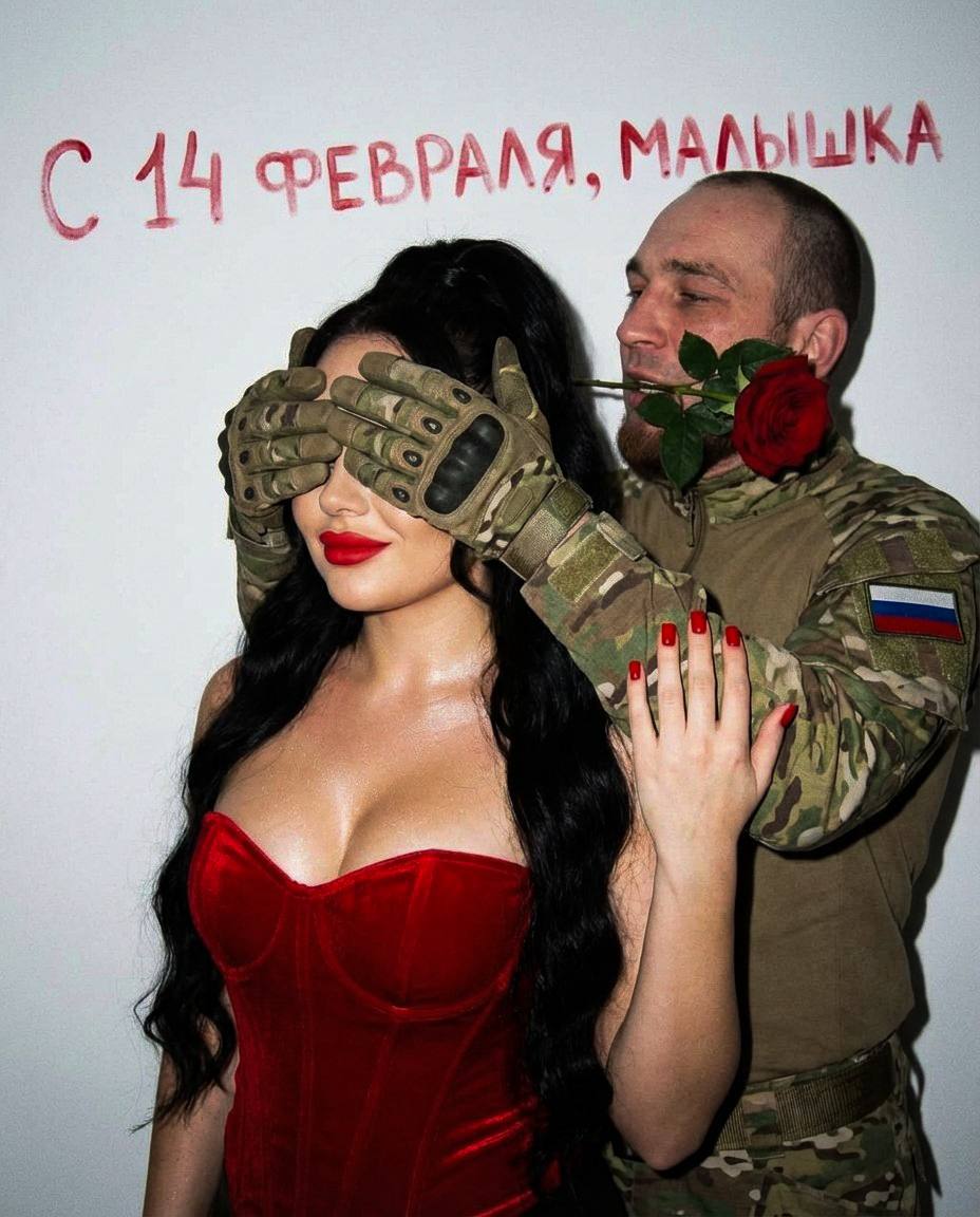 Экстремально крупный план по грудь Создай...