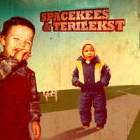Aangevallen (Skit) - SpaceKees & Terilekst