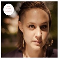 Snubletråd - Frida Ånnevik