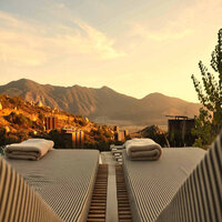 Background for April Vacations - Happy Instrumental Jazz