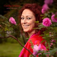 Med lengsel og smerte - Camilla Granlien
