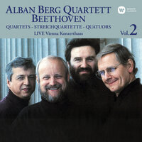 Beethoven: String Quartet No. 9 in C Major, Op. 59 No. 3 "Razumovsky": III. Menuetto. Grazioso - Alban Berg Quartett & Ludwig van Beethoven
