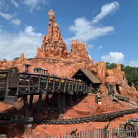 Big Thunder Mountain Railroad - The Disneylanders