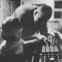 Intro - Daliom & Poh-Low