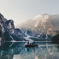 Radiant Relaxation - Mother Nature Sound FX & Rain Sounds XLE Library & Relaxed Minds