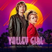 Kids In America - Jessica Rothe & Chloe Bennet & Valley Girl Cast