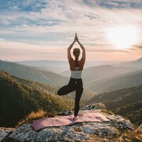 Relajación Lofi Para Yoga Al Atardecer - Paz Musical & Paz y Yoga & Refugio de Yoga