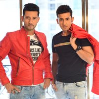 Roar On The Shore - Khusboo & Meet Bros