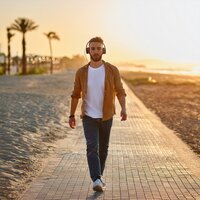 Ritmo De Paz En La Noche Tranquila - Chill-hop en calma cósmica & Relajación del Espíritu & La Lluvia Suena Expertos en Naturaleza