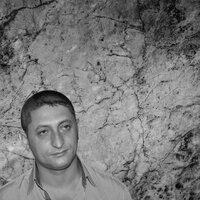 STAU LA MASA CU BANI-N BUZUNARE - IONUT BAU