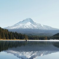 Meditative Waves - Deep Sleep Brown Noise & White Noise Sound Garden & Relaxing Spa Music