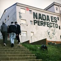 Nada es perfecto - Akran