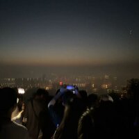 Neon City Nights - 不知名的月月鸟