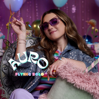 Flying Solo - Auro