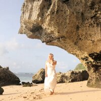 She's Long Gone - Karin