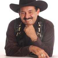 Me Quiere y Qué - Armando Martínez
