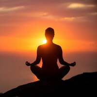 Sesiones De Meditación Lofi Tranquilas - Transmisión serena & Meditación con Ritmos Suaves & Estudio de Meditación Avanzada