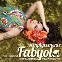 Stringimi - Semplycemente Fabyola