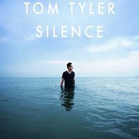 Skyline - Tom Tyler