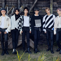 Stray Kids
