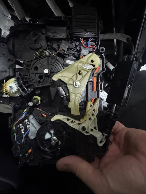 E0YcSRB.jpg E0YcSRB.jpg