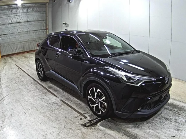 Toyota C-Hr Лот № 2019