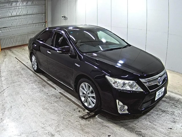 Toyota Camry Лот № 2013