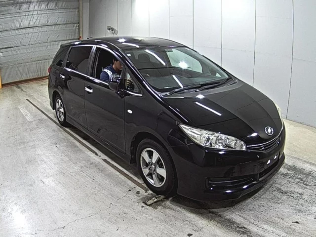 Toyota Wish Лот № 2012