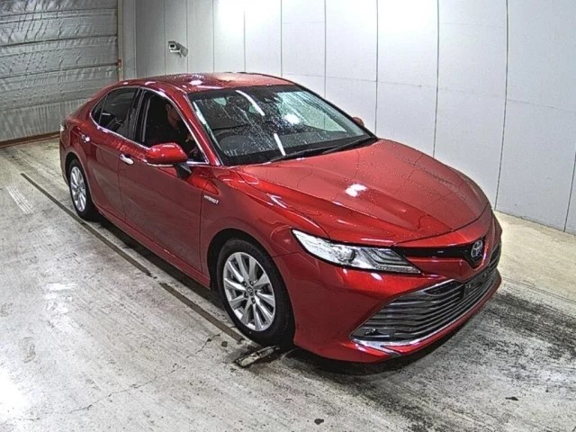 Toyota Camry Лот № 2017