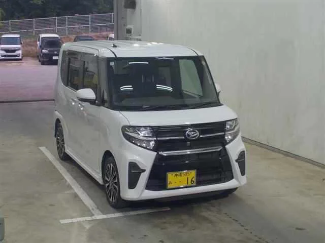 Daihatsu Tanto Лот № 2020