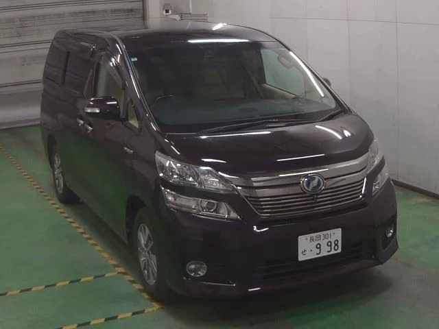 Toyota Vellfire Лот № 2012
