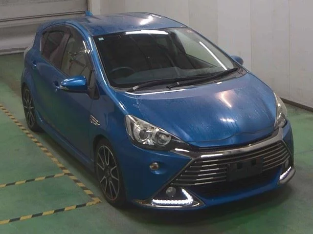 Toyota Aqua Лот № 2014