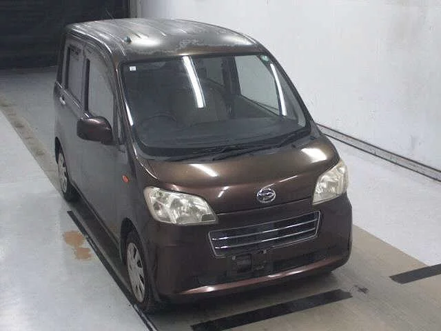 Daihatsu Tanto Exe Лот № 2011