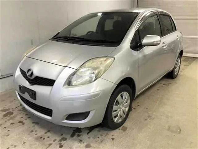 Toyota Vitz Лот № 11049 2010
