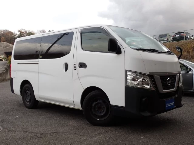 Nissan Caravan Van Лот № 25296 2017