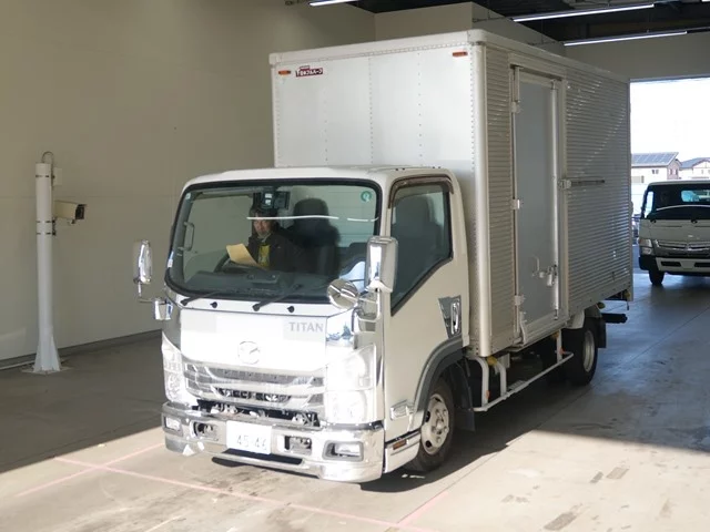 Mazda Titan Лот № 15017 2020