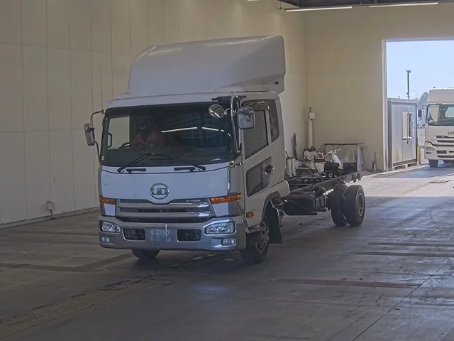 Nissan Condor Лот № 2011