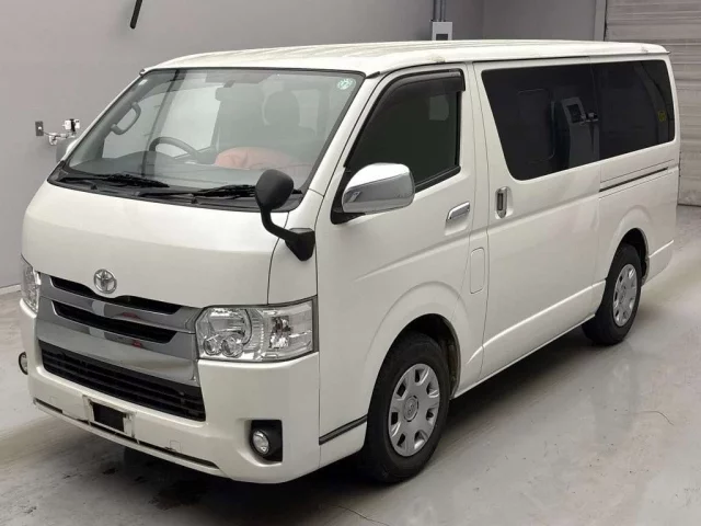 Toyota HiAce H200 Рестайлинг