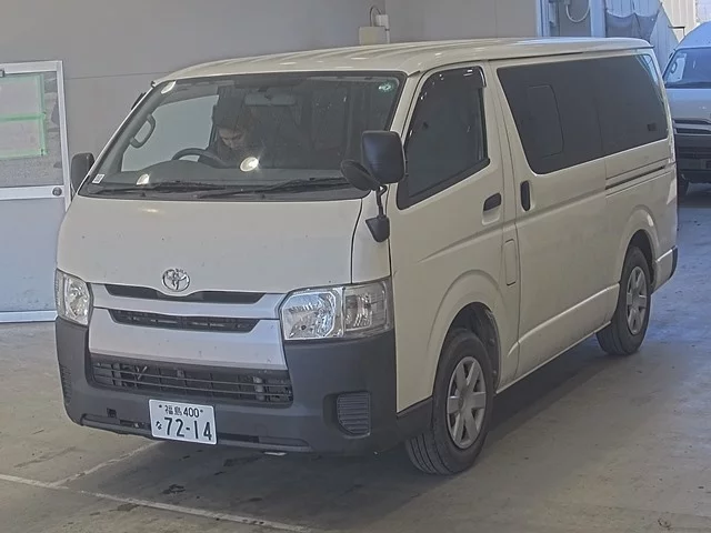 Toyota Hiace Van Лот № 20434 2016