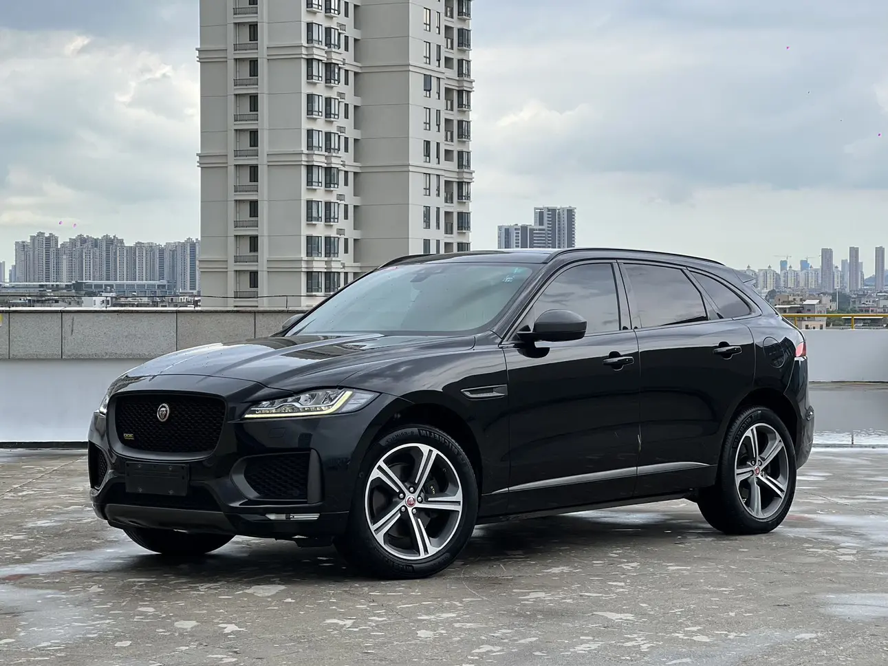Jaguar F-Pace I
