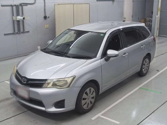 Toyota Corolla Fielder Лот № 10012 2019