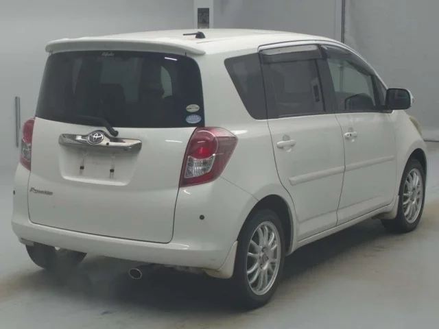 Toyota Ractis Лот № 77133 2008