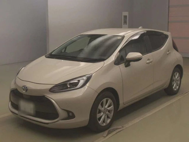 Toyota Aqua Лот № 82028 2022