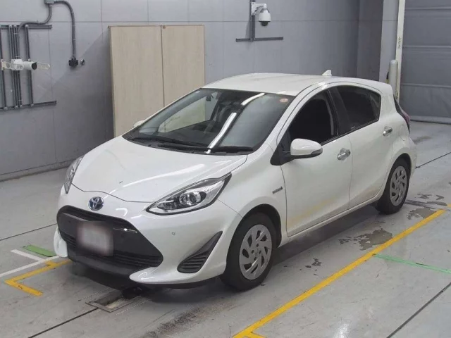 Toyota Prius II Рестайлинг (XW20)