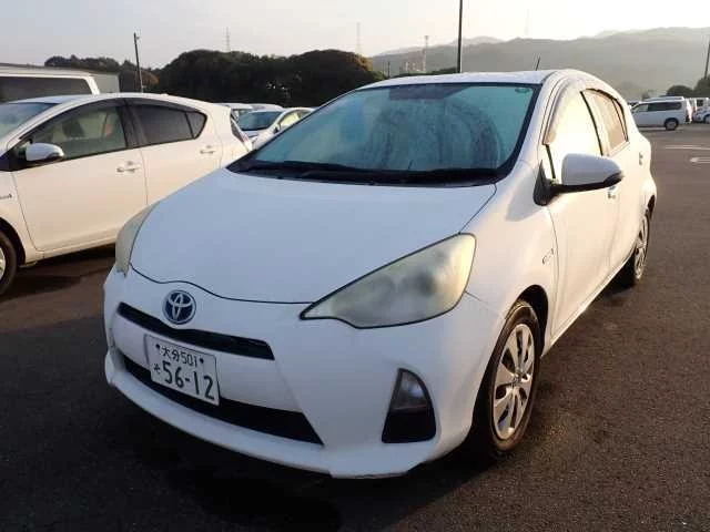 Toyota Vitz II (XP90)