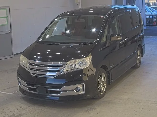 Nissan Serena Лот № 2012