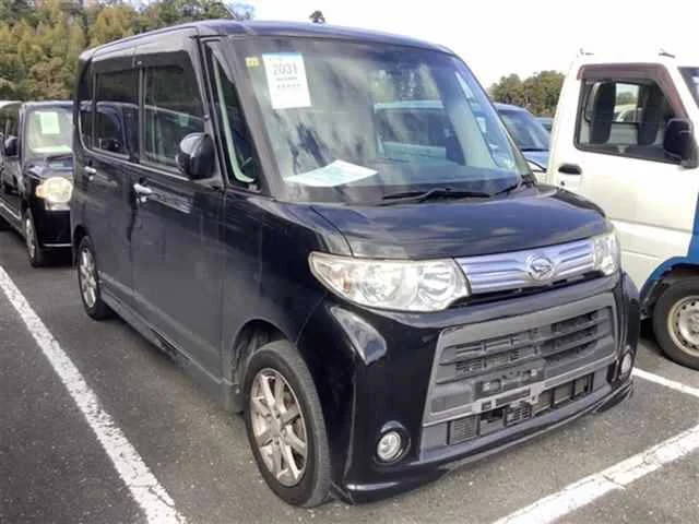 Daihatsu Tanto Лот № 2010