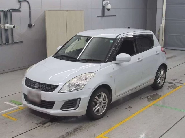 Suzuki Swift Лот № 30258 2015