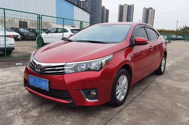 Toyota Corolla №13868109 2015